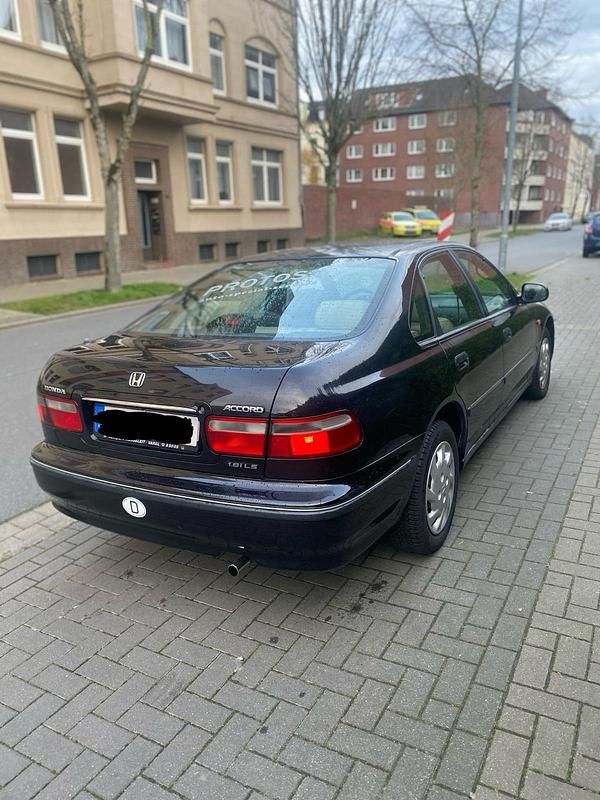 Gebraucht 1998 Honda Accord Limousine | 1.599 € (Fairer Preis) - Bild 1/4