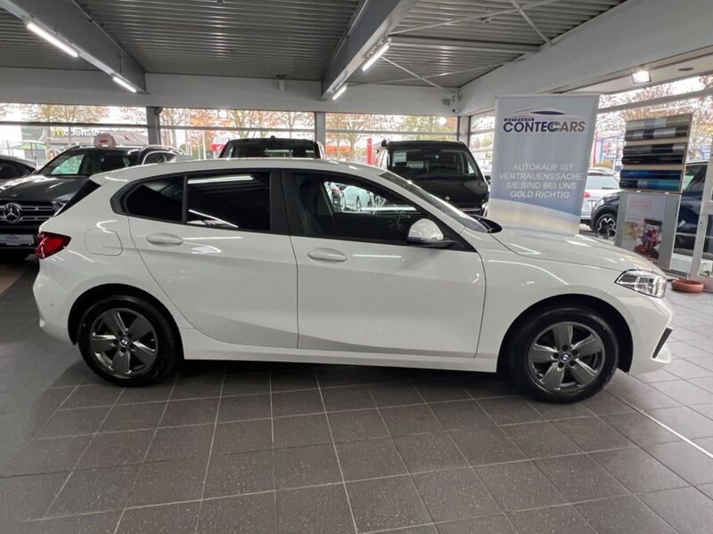 Alpinweiss 3 Gebraucht 2023 BMW 116 Advantage Kleinwagen | 24.400 € (Fairer Preis) - Bild 1/2