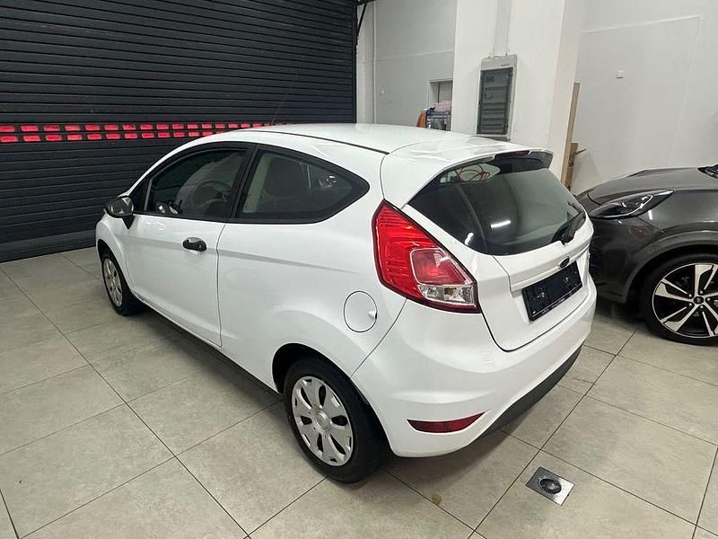 Gebraucht Ford Fiesta Champions Edition 82 PS (60 kW) 2012 Schwarz Kleinwagen