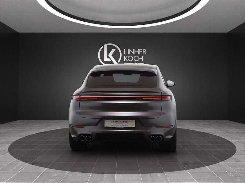 Gebraucht Porsche Cayenne Coupe 480 PS (353 kW) 2025 Grau SUV