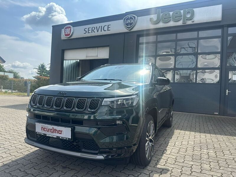 Grün Neu 2025 Jeep Compass Summit SUV | 38.990 € (Fairer Preis) - Bild 1/4