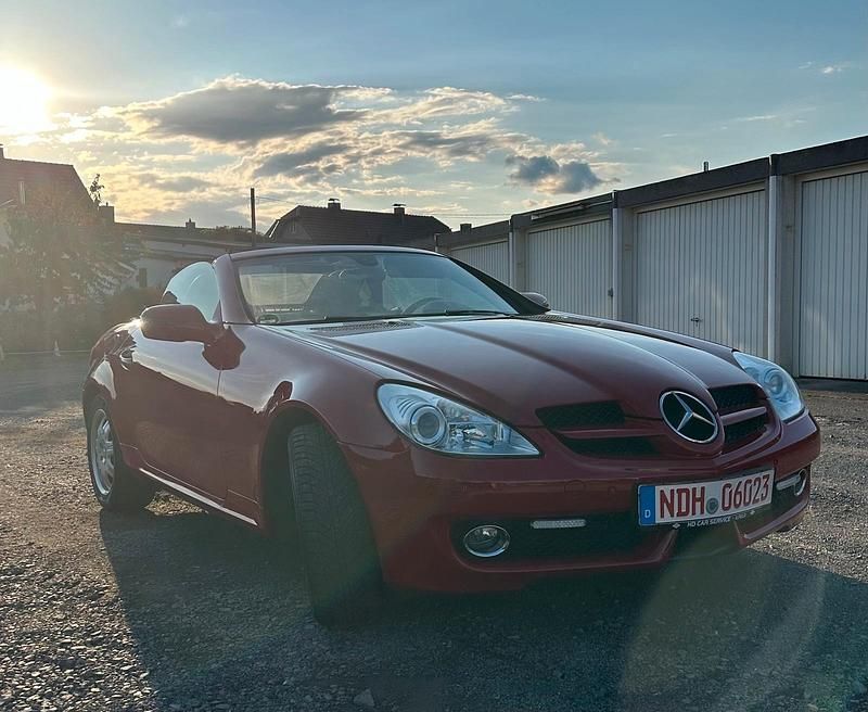 Gebraucht Mercedes SLK200 184 PS (135 kW) 2008 Rot Cabrio