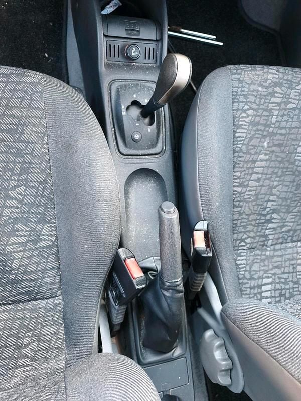 Gebraucht Opel Corsa 80 PS (58 kW) 2001 Silber Kleinwagen