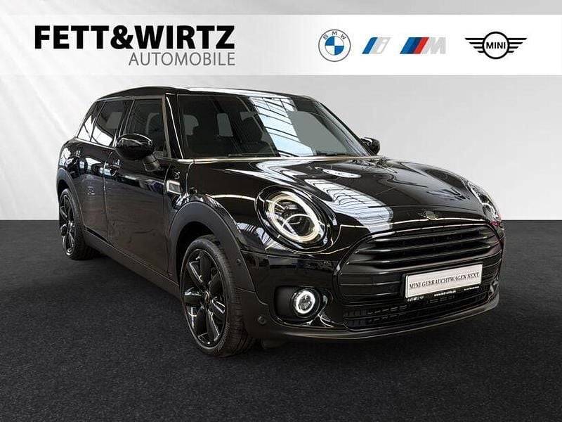 Midnight black metallic Gebraucht 2022 Mini Cooper Clubman Kombi | 24.490 € (Fairer Preis) - Bild 1/3