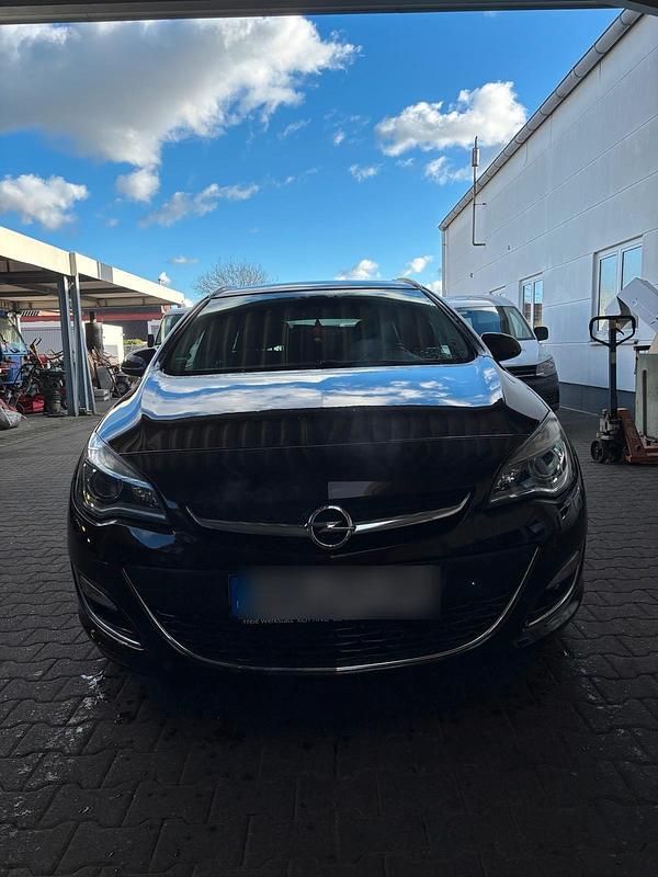 Andere farben Gebraucht 2013 Opel Astra Kombi | 3.300 € (Superpreis) - Bild 1/4