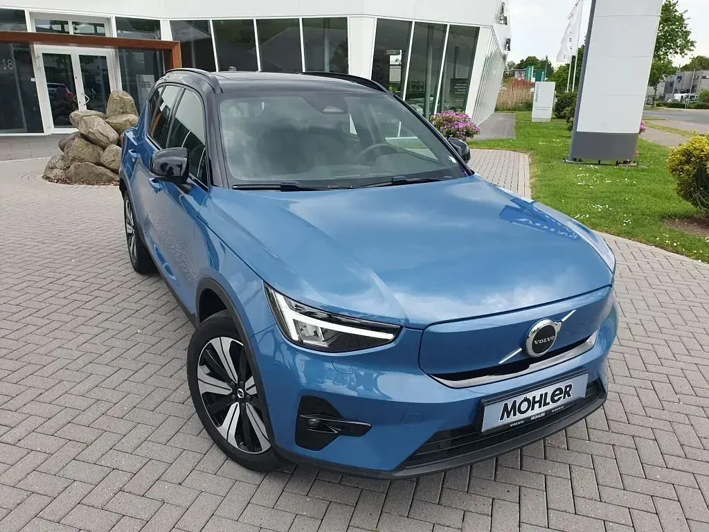 Gebraucht Volvo XC40 Ultimate 169 kW (231 PS) 2023 Fjord blue metallic SUV