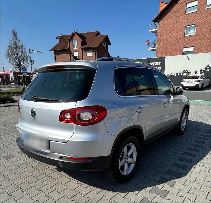 Gebraucht VW Tiguan 150 PS (110 kW) 2008 Silber SUV