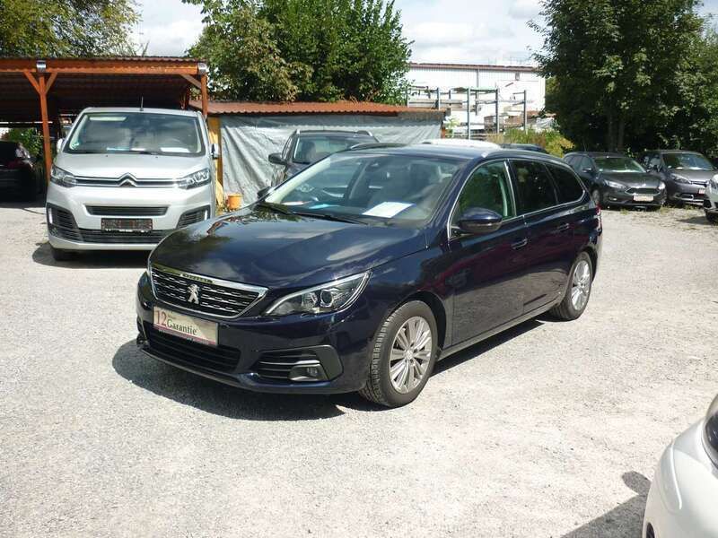 Blau Gebraucht 2018 Peugeot 308 Active Kombi | 12.990 € (Etwas zu teuer) - Bild 1/4