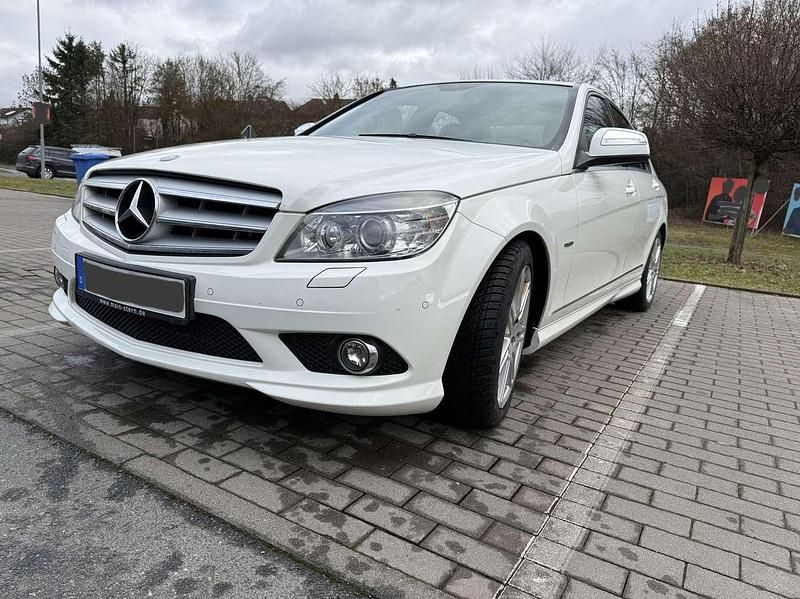 Gebraucht Mercedes C350 Avantgarde 272 PS (200 kW) 2008 Weiß Limousine