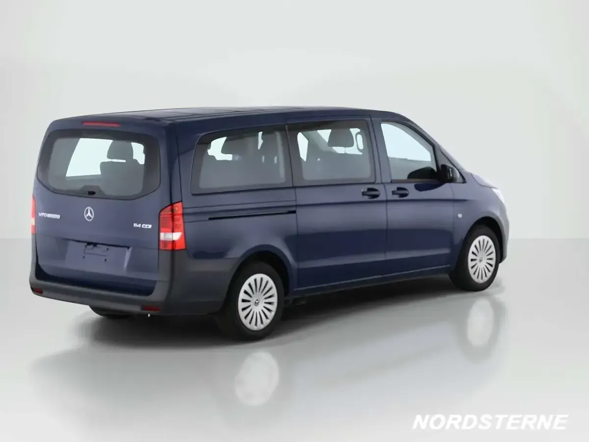 Gebraucht Mercedes Vito 136 PS (100 kW) 2022 Stahlblau Van