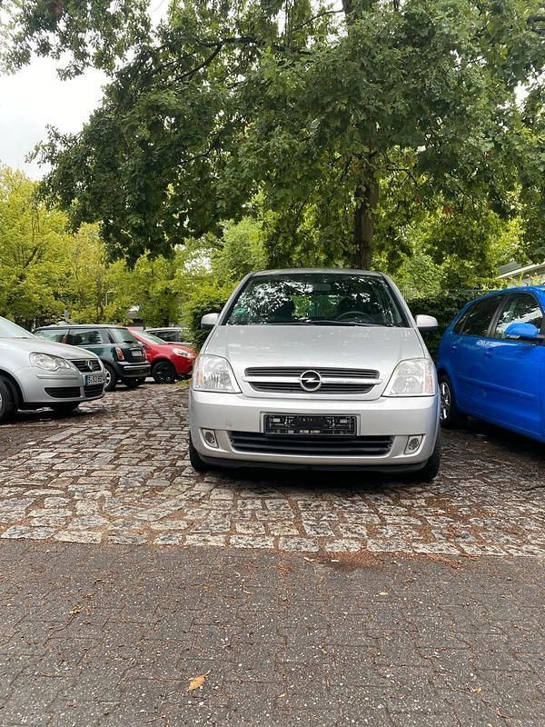Silber Gebraucht 2004 Opel Meriva Van / Kleinbus | 1.250 € (Superpreis) - Bild 1/4