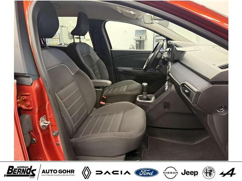 Gebraucht Dacia Jogger Extreme 91 PS (66 kW) 2022 Terracottabraun Van / Kleinbus