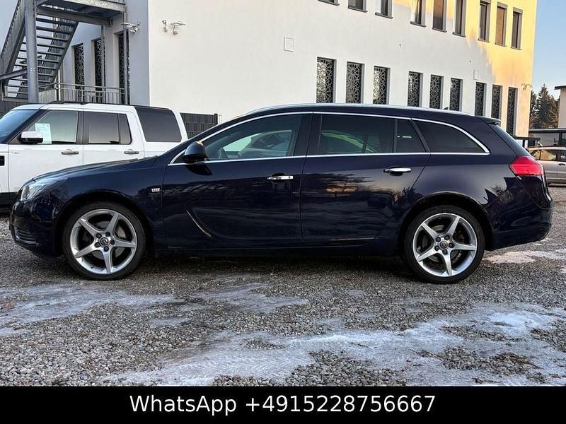 Gebraucht Opel Insignia Innovation 160 PS (117 kW) 2013 Blau Kombi