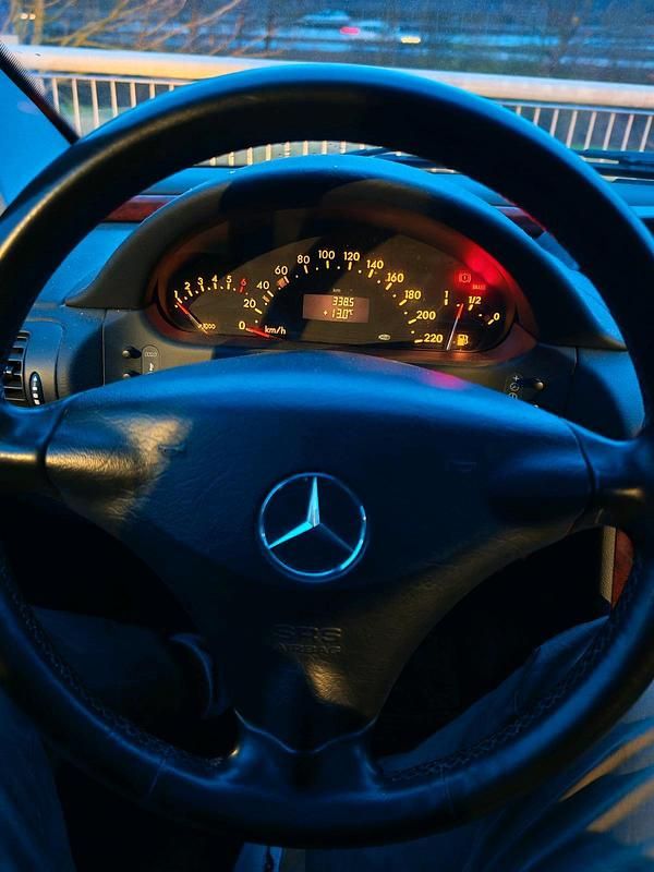 Gebraucht Mercedes Vaneo 102 PS (75 kW) 2004 Van / Kleinbus