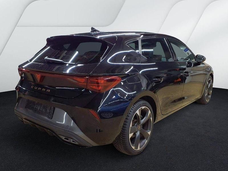 Gebraucht Cupra Leon 150 PS (110 kW) 2025 Midnight schwarz metallic Limousine
