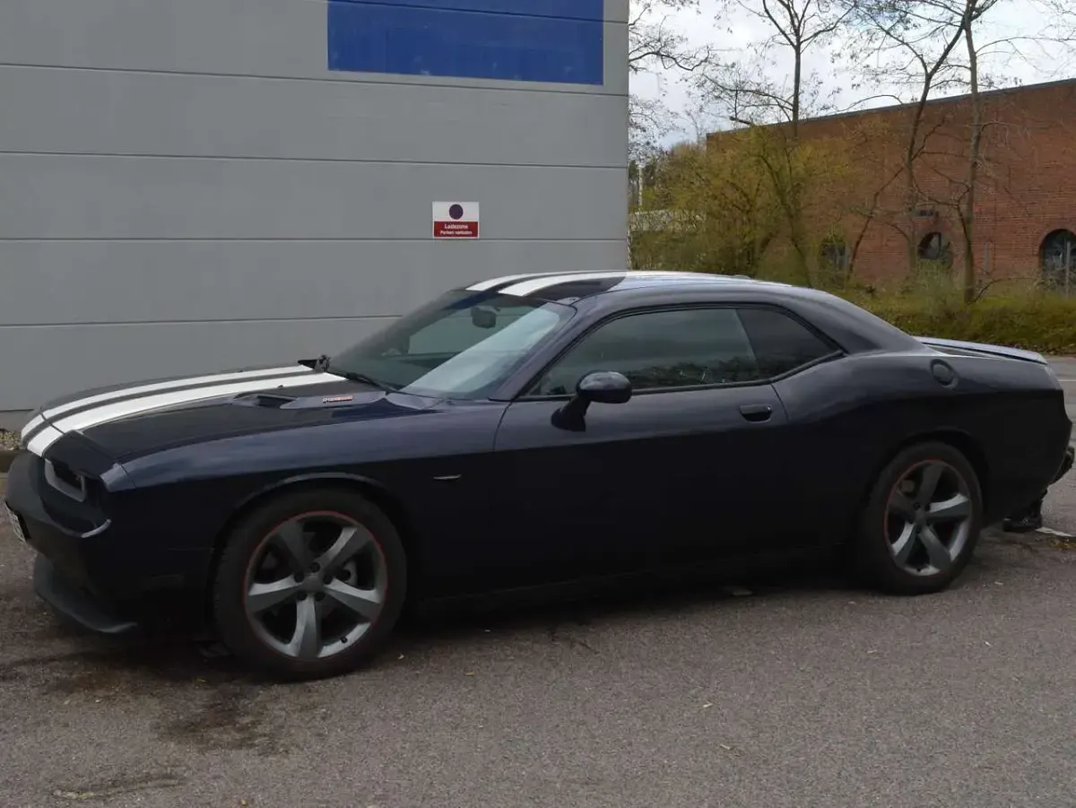 Gebraucht Dodge Challenger 381 PS (280 kW) 2012 Violett Coupé