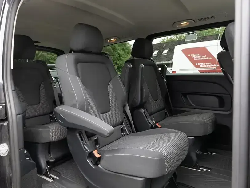 Gebraucht Mercedes V220 Edition 163 PS (119 kW) 2021 Grau Van / Kleinbus