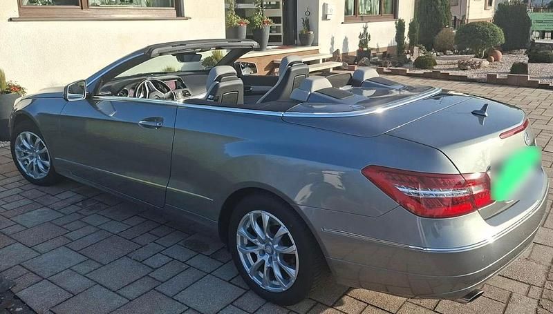 Gebraucht Mercedes E200 184 PS (135 kW) 2012 Grau Cabrio