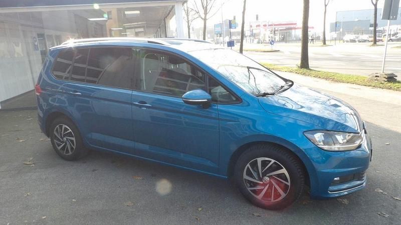 Gebraucht VW Touran Join 150 PS (110 kW) 2018 Blau Van / Kleinbus