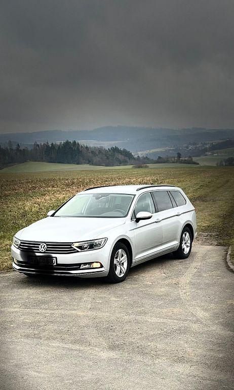 Gebraucht VW Passat 150 PS (110 kW) 2017 Silber Kombi