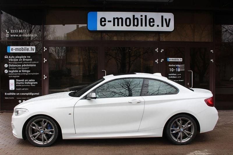 Gebraucht BMW M235 Performance 326 PS (239 kW) 2014 Weiß Coupé