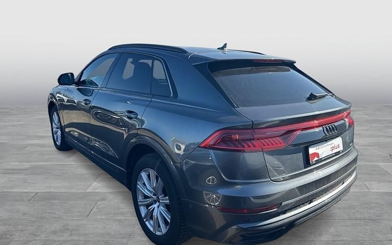 Gebraucht Audi Q8 Ambiente 286 PS (210 kW) 2023 Grau SUV