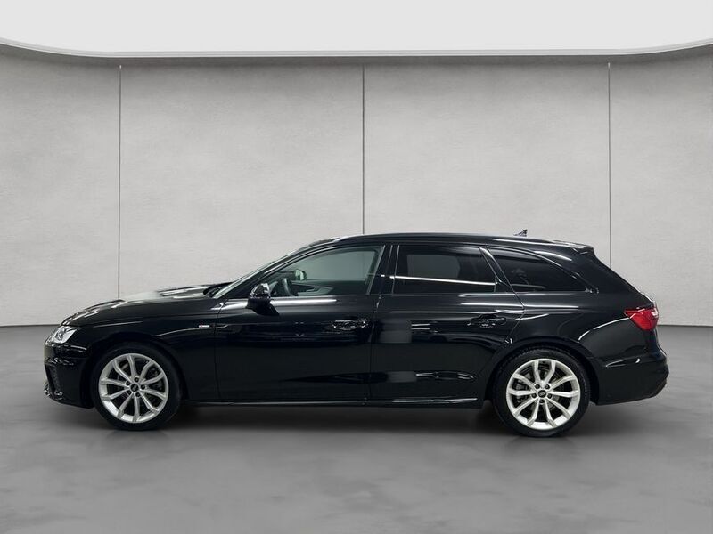 Gebraucht Audi A4 S-Line 150 PS (110 kW) 2023 Mythosschwarz metallic Kombi