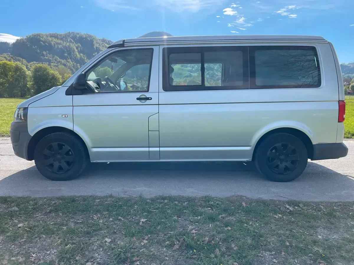 Gebraucht VW California Beach 140 PS (102 kW) 2010 Silber Van