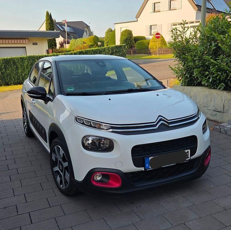 Weiß Gebraucht 2019 Citroën C3 PureTech Kleinwagen | 8.700 € (Fairer Preis) - Bild 1/4