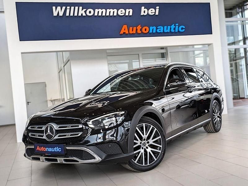 Gebraucht Mercedes E220 All-Terrain 200 PS (147 kW) 2022 Schwarz Kombi