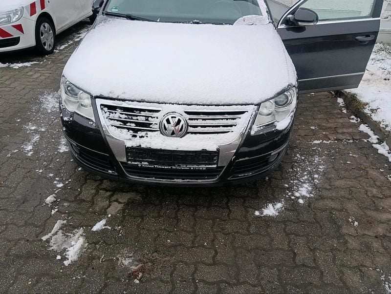 Braun Gebraucht 2006 VW Passat Kombi | 1.400 € (Guter Preis) - Bild 1/4