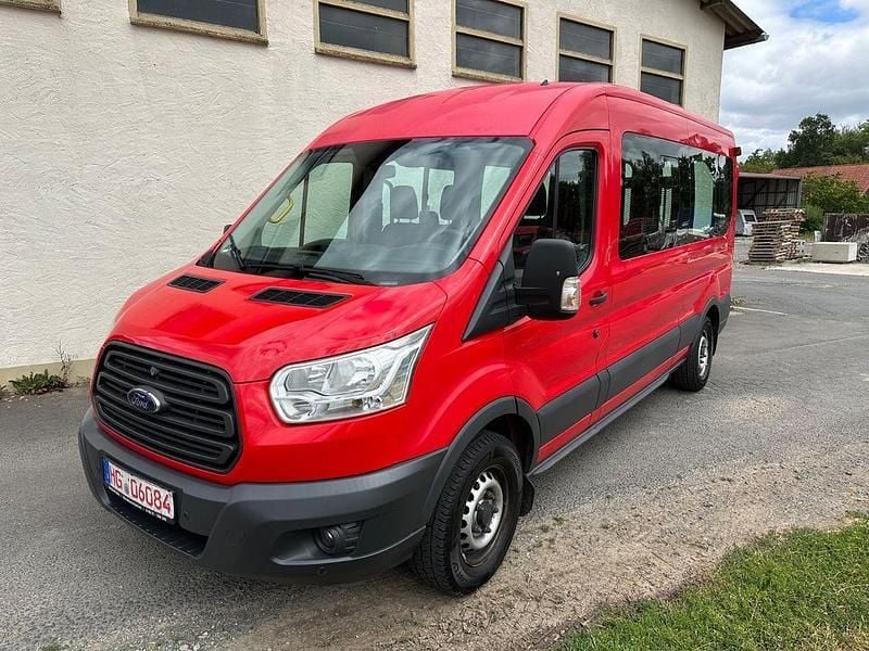 Rot Gebraucht 2015 Ford Transit Kombi | 7.799 € (Etwas zu teuer) - Bild 1/4