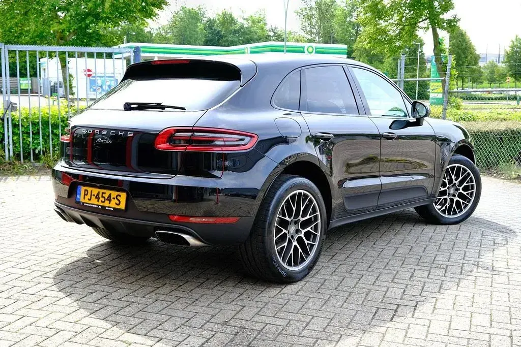 Gebraucht Porsche Macan 252 PS (185 kW) 2017 Schwarz SUV