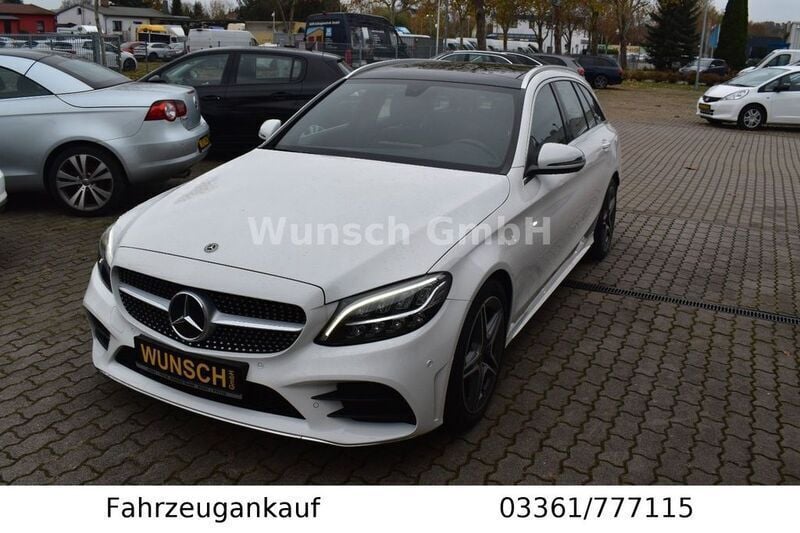 Weiß Gebraucht 2020 Mercedes C220 Limousine | 24.990 € (Guter Preis) - Bild 1/4
