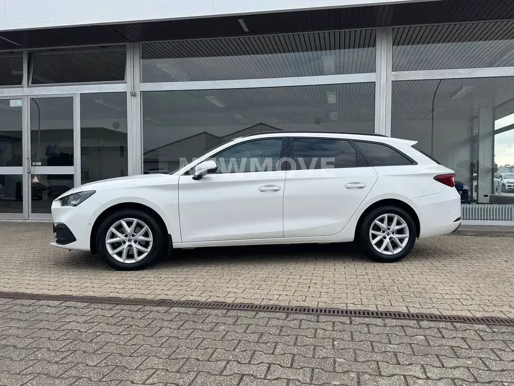 Gebraucht Seat Leon 150 PS (110 kW) 2021 Weiß Limousine