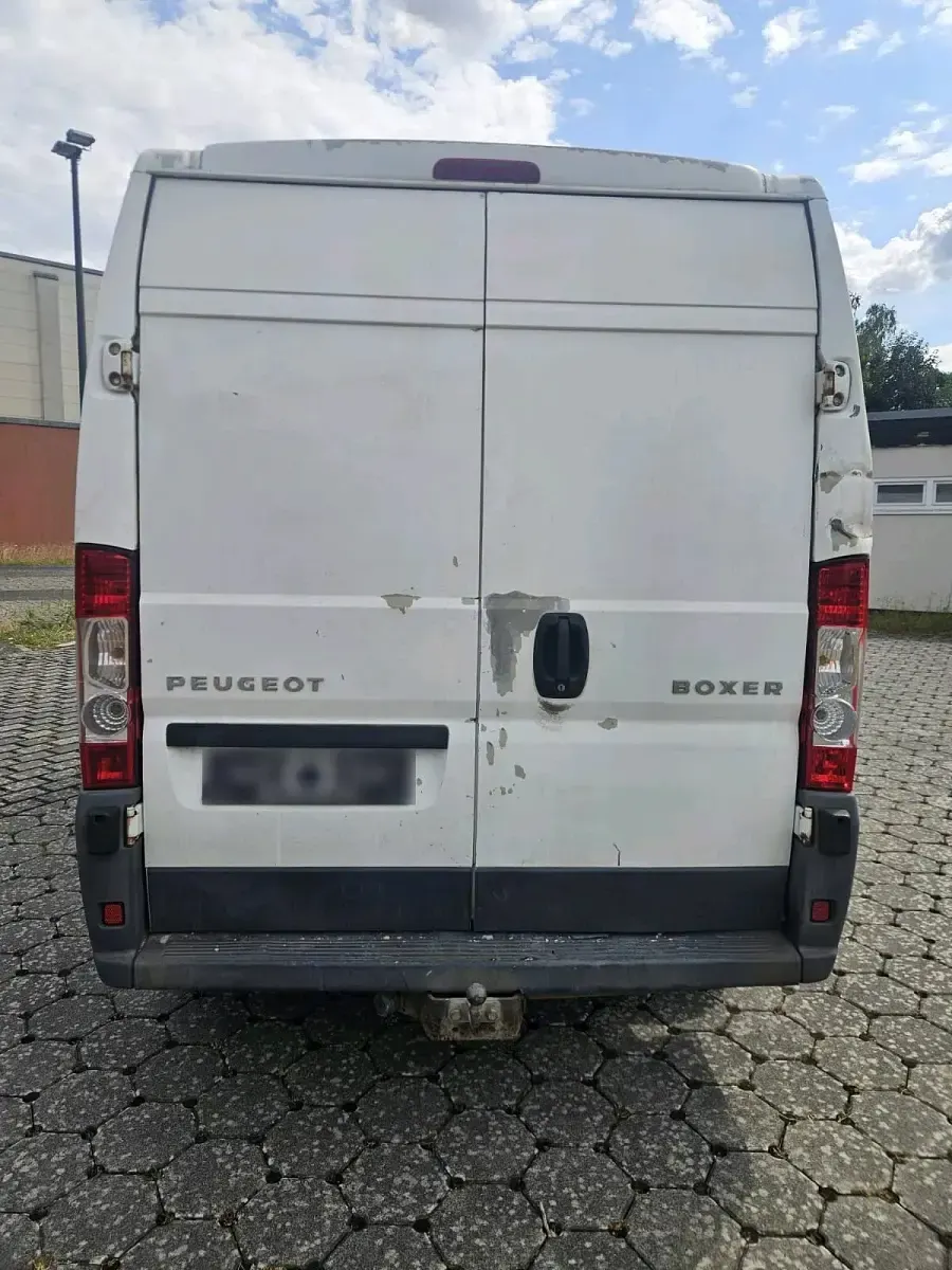 Gebraucht Peugeot Boxer 165 PS (121 kW) 2010 Weiß Van