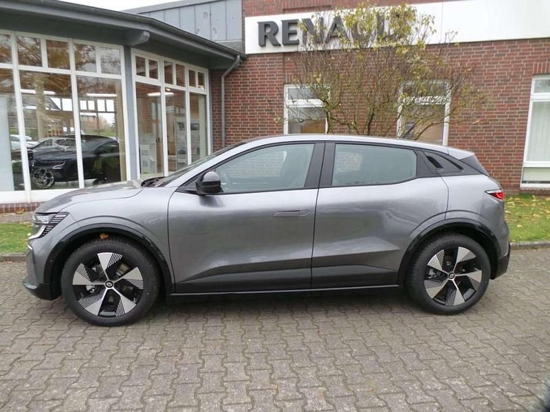 Gebraucht Renault Megane E-Tech Evolution 160 kW (218 PS) 2022 Schiefergrau Limousine