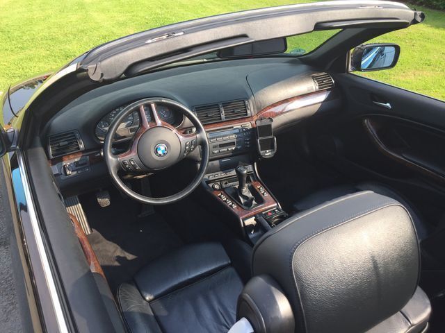 Gebraucht BMW 325 Cabriolet 252 PS (185 kW) 2002 Schwarz Cabrio