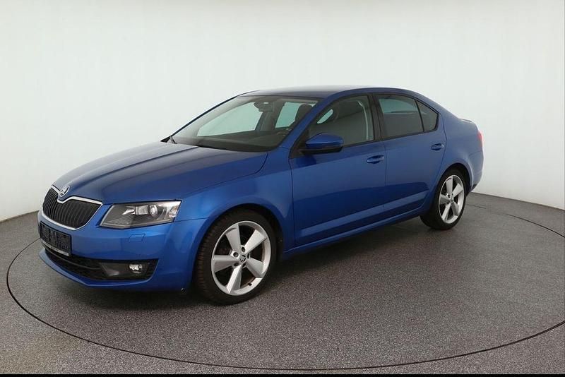 Gebraucht Skoda Octavia Style 150 PS (110 kW) 2016 Blau Limousine