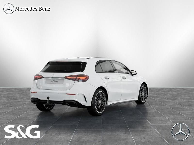 Gebraucht Mercedes A180 AMG 136 PS (100 kW) 2026 Unilack polarweiß Limousine