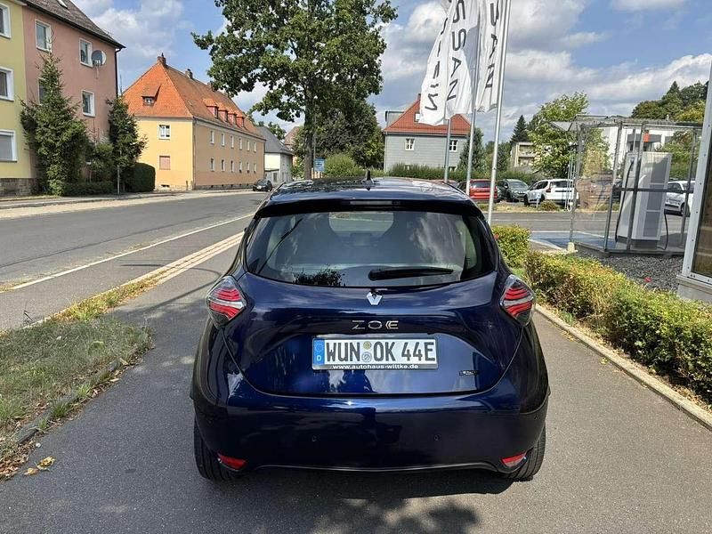 Gebraucht Renault Zoe Iconic 50 kW (69 PS) 2024 Nachtblau metallic Kleinwagen