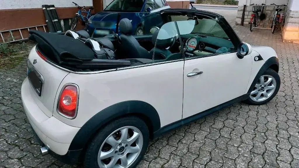 Used Mini ONE 98 HP (72 kW) 2010 White Hatchback