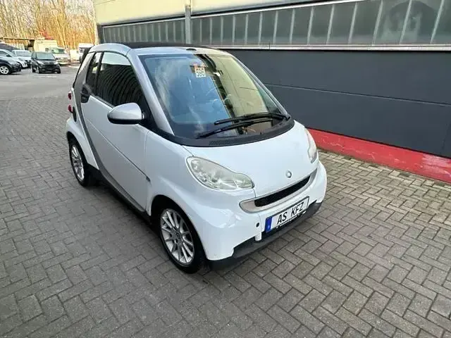 Gebraucht Smart ForTwo Cabrio Passion 71 PS (52 kW) 2008 Weiß Cabrio