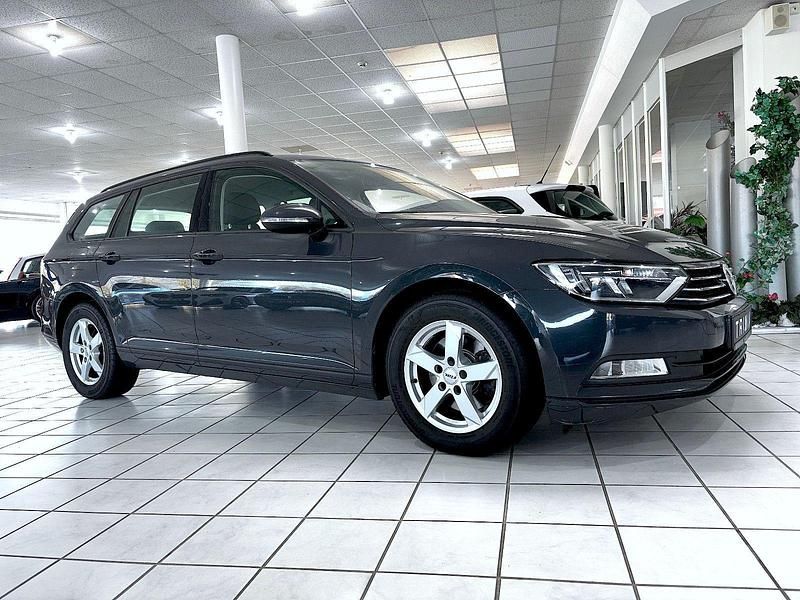 Gebraucht VW Passat 150 PS (110 kW) 2014 Uranograu Kombi