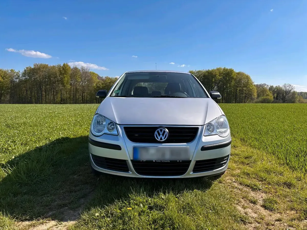 Gebraucht VW Polo 54 PS (39 kW) 2005 Silber Kleinwagen