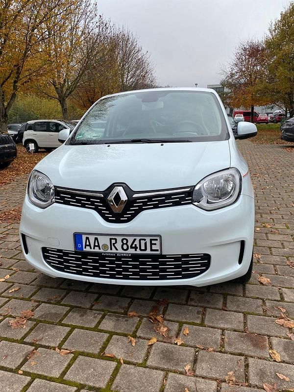 Weiß Gebraucht 2021 Renault Twingo Vibes Kleinwagen | 9.550 € (Guter Preis) - Bild 1/4
