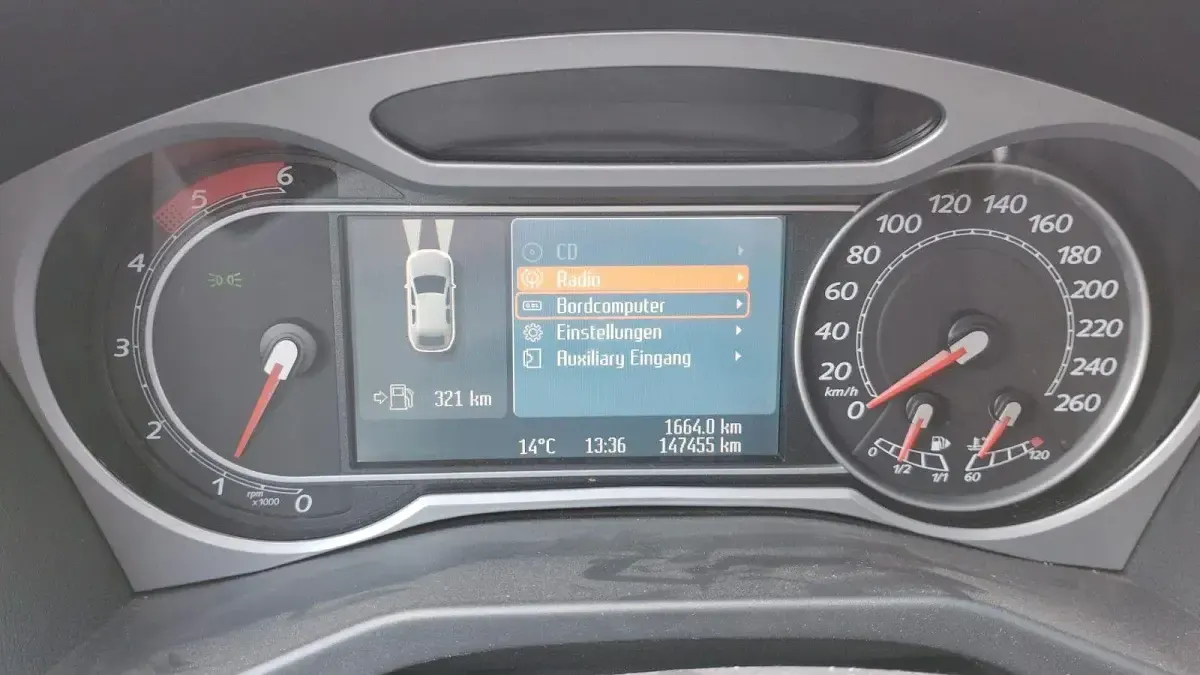 Gebraucht Ford Mondeo Titanium 140 PS (102 kW) 2010 Schwarz Limousine