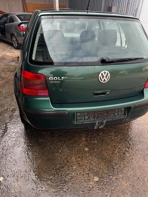 Gebraucht VW Golf IV 2001 Grün Limousine
