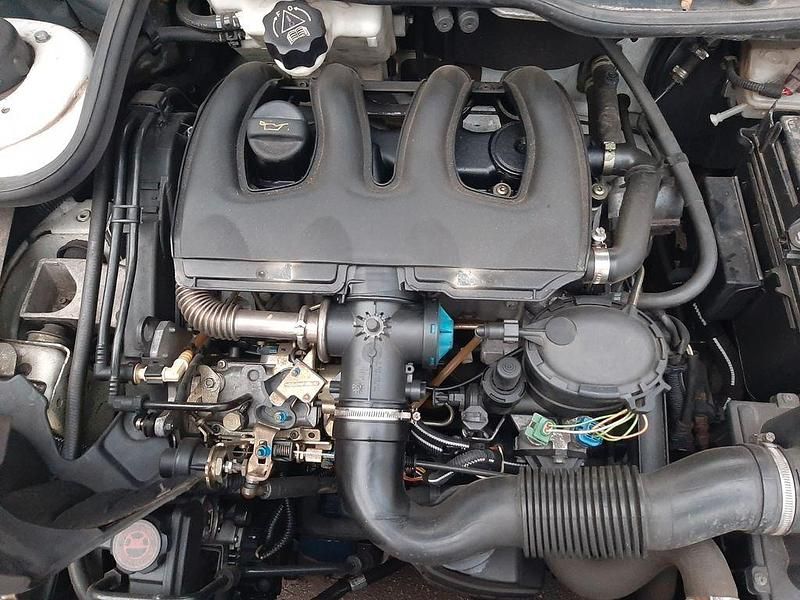 Gebraucht Peugeot 206 69 PS (50 kW) 2000 Weiß Limousine