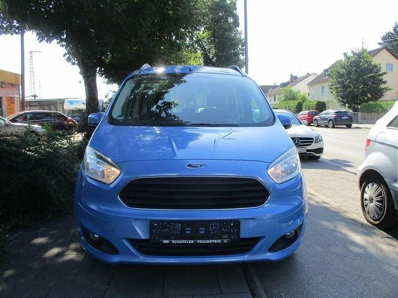 Blau Gebraucht 2016 Ford Tourneo Courier Trend Van / Kleinbus | 7.900 € (Fairer Preis) - Bild 1/4